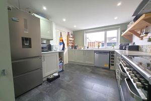 Kitchen - click for photo gallery